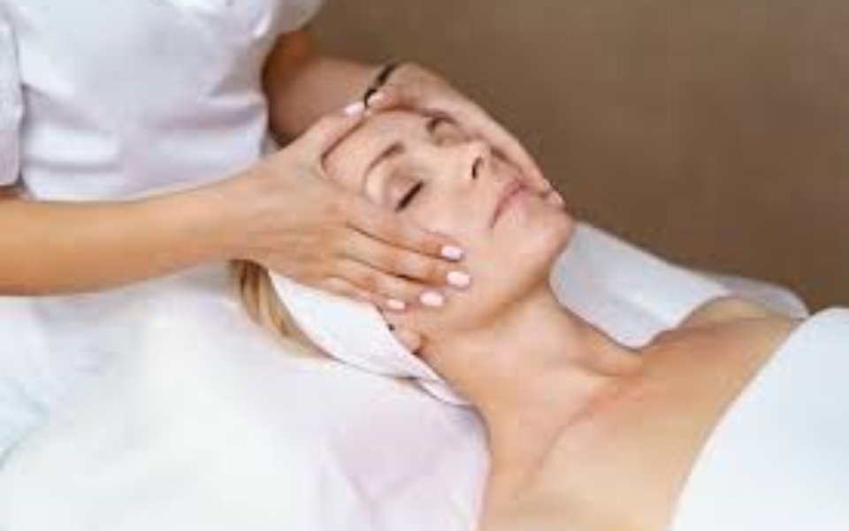 facial pic massage 8jfif